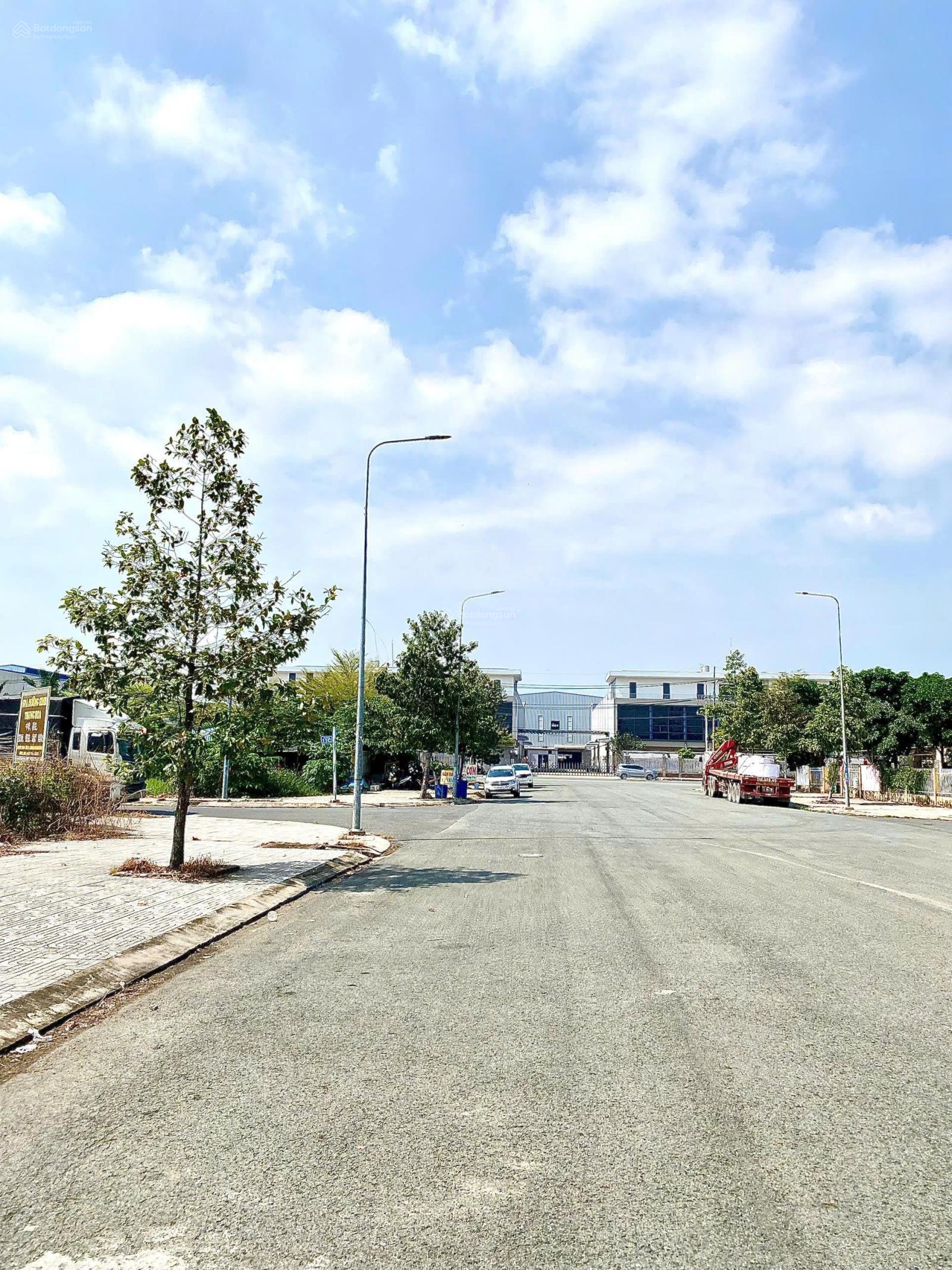 1.95 TỶ KDC TÂN ĐÔ 130M2 XÂY TRỌ